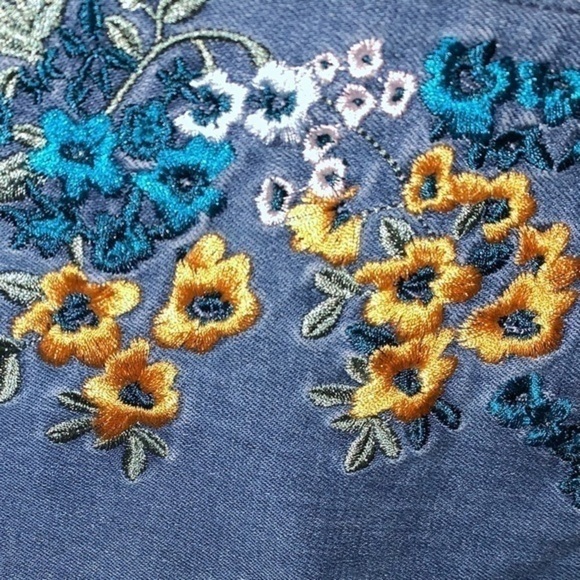 Massimo Dutti blue & yellow floral denim embroidered jeans 6 NWT - Picture 4 of 13
